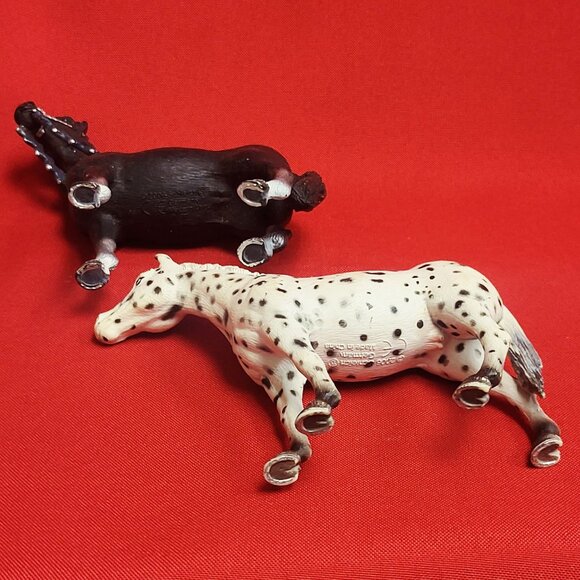 Two Schleich Toy Horse Figurines Black Horse & Spotted Knabstrupper 2006 - Picture 4 of 12